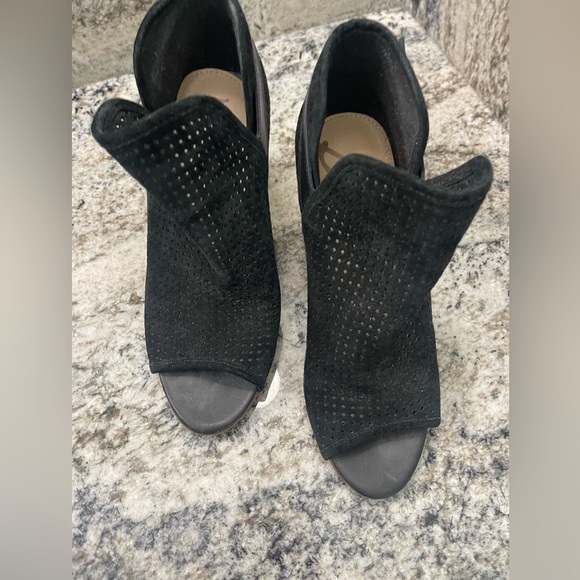 Good pre used condition Sam Edelman booties Sz 7 - Picture 9 of 10